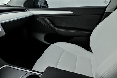 2023 Tesla Model Y Long Range - Photo 40 - Joliet, IL 60435