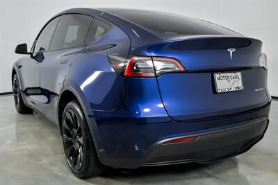 2023 Tesla Model Y Long Range - Photo 10 - Joliet, IL 60435