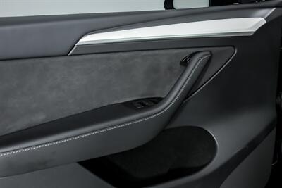 2023 Tesla Model Y Long Range - Photo 18 - Joliet, IL 60435