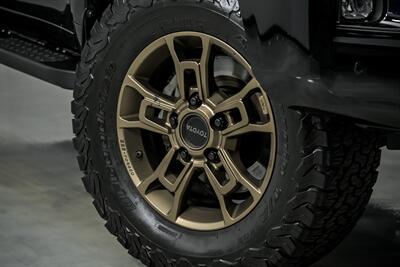 2021 Toyota Land Cruiser Heritage Edition   - Photo 4 - Joliet, IL 60435