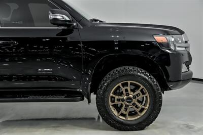 2021 Toyota Land Cruiser Heritage Edition   - Photo 15 - Joliet, IL 60435