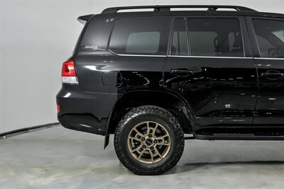 2021 Toyota Land Cruiser Heritage Edition   - Photo 13 - Joliet, IL 60435