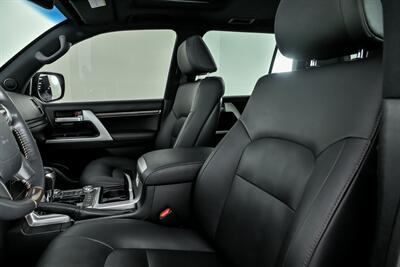 2021 Toyota Land Cruiser Heritage Edition   - Photo 22 - Joliet, IL 60435