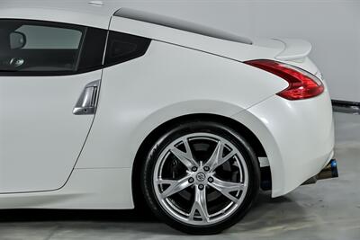 2012 Nissan 370Z   - Photo 9 - Joliet, IL 60435
