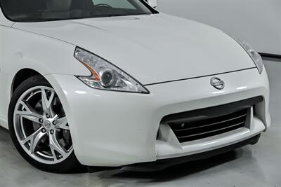 2012 Nissan 370Z   - Photo 3 - Joliet, IL 60435
