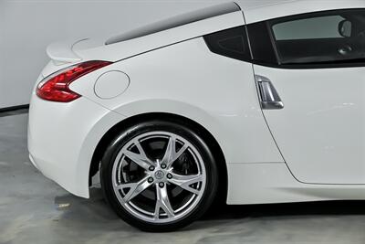 2012 Nissan 370Z   - Photo 13 - Joliet, IL 60435