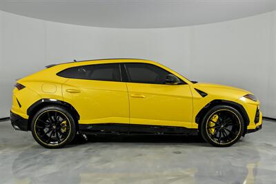 2022 Lamborghini Urus   - Photo 14 - Joliet, IL 60435