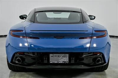 2017 Aston Martin DB11 LAUNCH EDITION   - Photo 11 - Joliet, IL 60435