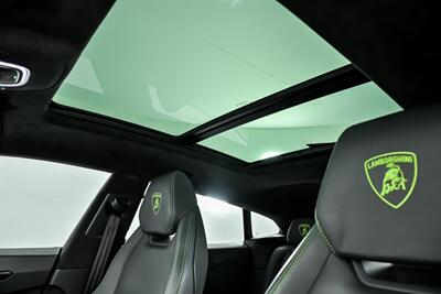 2022 Lamborghini Urus - Photo 24 - Joliet, IL 60435