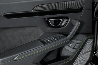 2022 Lamborghini Urus - Photo 18 - Joliet, IL 60435