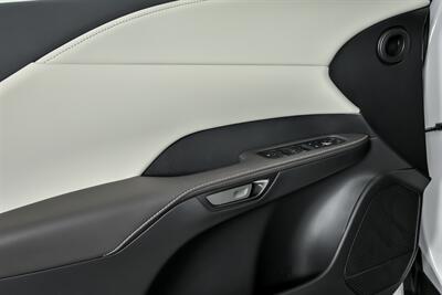2024 Lexus RX 350 Premium   - Photo 18 - Joliet, IL 60435
