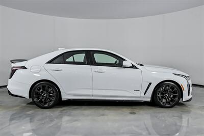 2022 Cadillac CT4-V Blackwing - Photo 14 - Joliet, IL 60435