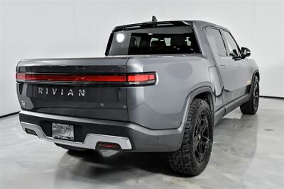 2023 Rivian R1T Adventure   - Photo 12 - Joliet, IL 60435