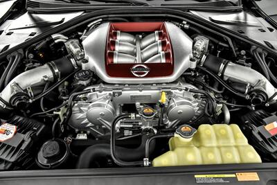 2014 Nissan GT-R Premium   - Photo 17 - Joliet, IL 60435