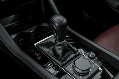 2024 Mazda Mazda3 Hatchback 2.5 Turbo Premium Plus   - Photo 34 - Joliet, IL 60435