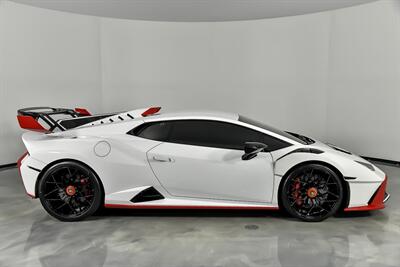 2022 Lamborghini Huracan STO   - Photo 14 - Joliet, IL 60435