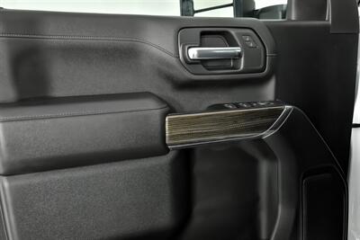 2023 Chevrolet Silverado 2500HD LT   - Photo 19 - Joliet, IL 60435