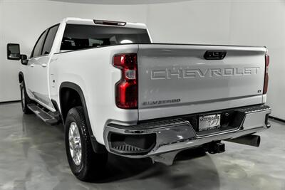 2023 Chevrolet Silverado 2500HD LT   - Photo 10 - Joliet, IL 60435