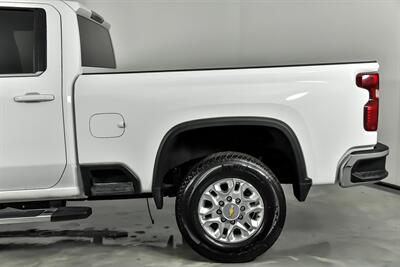 2023 Chevrolet Silverado 2500HD LT   - Photo 9 - Joliet, IL 60435