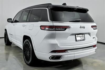 2021 Jeep Grand Cherokee L Overland - Photo 10 - Joliet, IL 60435