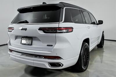 2021 Jeep Grand Cherokee L Overland - Photo 12 - Joliet, IL 60435