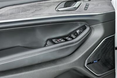 2021 Jeep Grand Cherokee L Overland - Photo 19 - Joliet, IL 60435