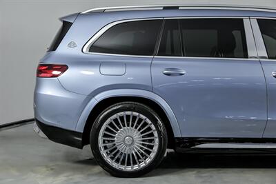 2025 Mercedes-Benz GLS Mercedes-Maybach GLS 600 4MATIC   - Photo 13 - Joliet, IL 60435
