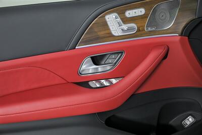 2025 Mercedes-Benz GLS Mercedes-Maybach GLS 600 4MATIC   - Photo 18 - Joliet, IL 60435