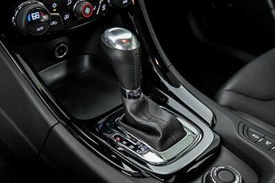2016 Chevrolet SS   - Photo 38 - Joliet, IL 60435
