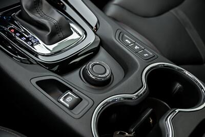 2016 Chevrolet SS   - Photo 39 - Joliet, IL 60435