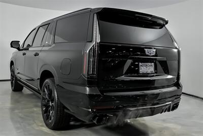 2026 Cadillac Escalade-V ESV -EXECUTIVE & ONYX PACKAGE-$187K MSRP - Photo 10 - Joliet, IL 60435