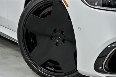 2024 Mercedes-Benz AMG S 63 E Performance-MASSIVE $216K MSRP   - Photo 4 - Joliet, IL 60435