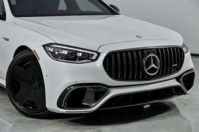 2024 Mercedes-Benz AMG S 63 E Performance-MASSIVE $216K MSRP   - Photo 3 - Joliet, IL 60435