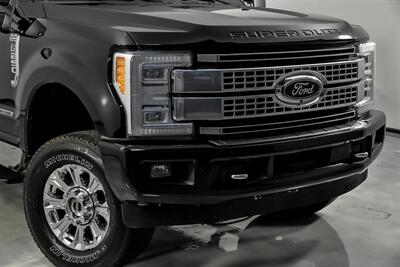 2017 Ford F-250 Super Duty Platinum   - Photo 3 - Joliet, IL 60435