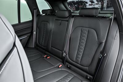 2024 BMW X5 M Competition   - Photo 25 - Joliet, IL 60435