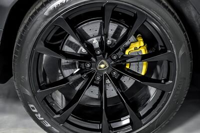 2024 Lamborghini Urus S - Photo 49 - Joliet, IL 60435