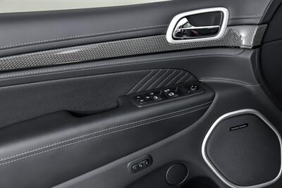 2021 Jeep Grand Cherokee Trackhawk   - Photo 18 - Joliet, IL 60435