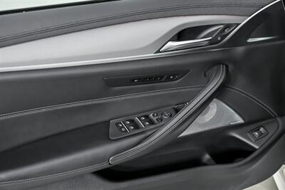 2021 BMW M5 COMPETITION   - Photo 18 - Joliet, IL 60435