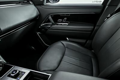 2023 Land Rover Range Rover P530 SE - Photo 35 - Joliet, IL 60435