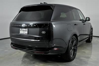 2023 Land Rover Range Rover P530 SE - Photo 11 - Joliet, IL 60435