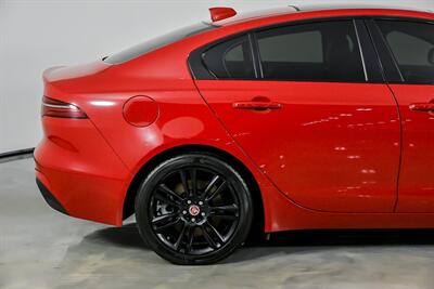 2020 Jaguar XE P250 S   - Photo 13 - Joliet, IL 60435