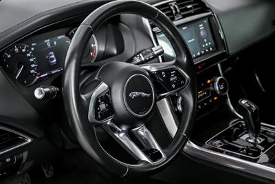 2020 Jaguar XE P250 S   - Photo 25 - Joliet, IL 60435
