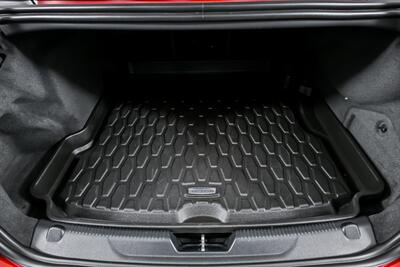 2020 Jaguar XE P250 S   - Photo 16 - Joliet, IL 60435