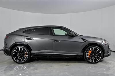 2021 Lamborghini Urus   - Photo 14 - Joliet, IL 60435