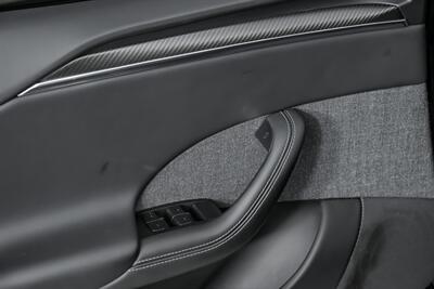 2021 Tesla Model S Plaid - Photo 18 - Joliet, IL 60435