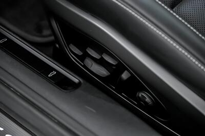 2022 Porsche 911 Targa 4S   - Photo 27 - Joliet, IL 60435