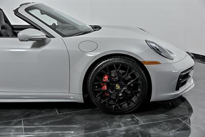 2022 Porsche 911 Targa 4S   - Photo 14 - Joliet, IL 60435