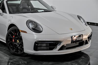 2022 Porsche 911 Targa 4S   - Photo 3 - Joliet, IL 60435
