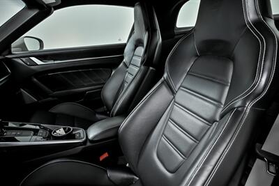 2022 Porsche 911 Targa 4S   - Photo 25 - Joliet, IL 60435