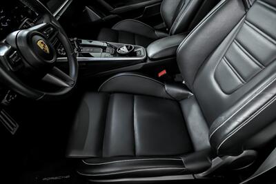 2022 Porsche 911 Targa 4S   - Photo 24 - Joliet, IL 60435